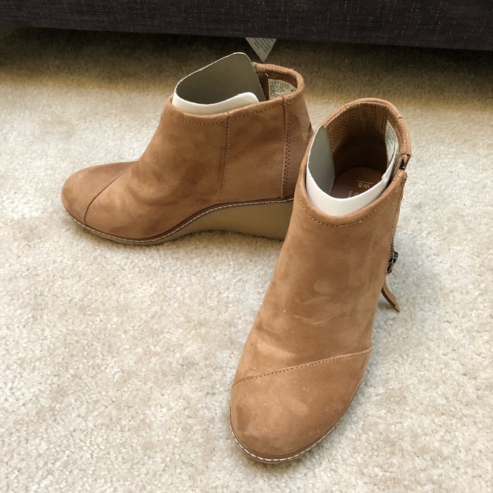 Tom’s Avery Toffee colored bootie